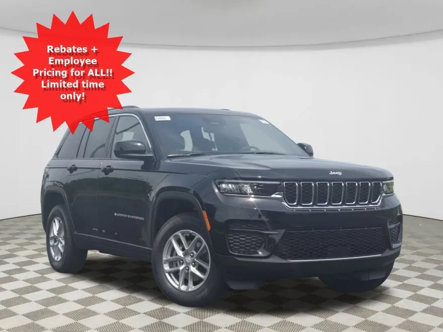 2025 Jeep Grand Cherokee Laredo photo 1