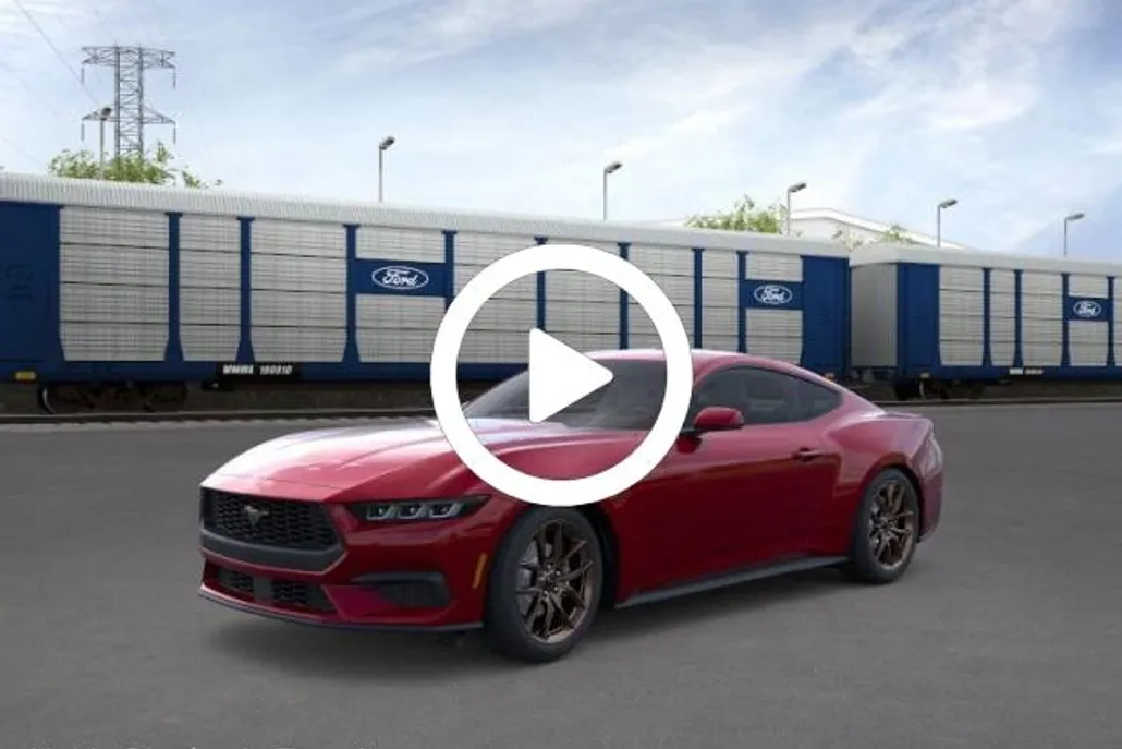 2025 Ford Mustang EcoBoost Premium photo 1