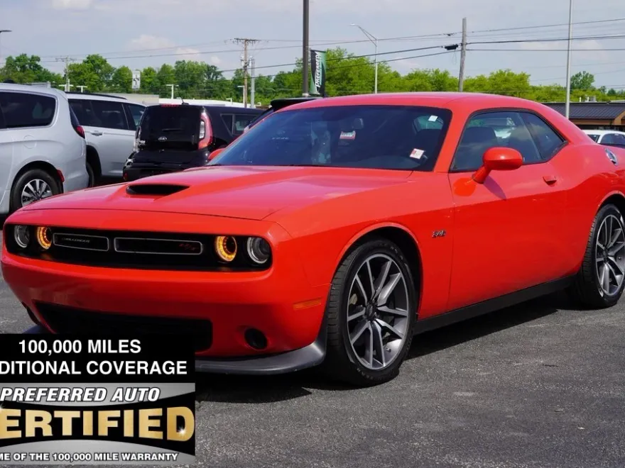 2023 Dodge Challenger R/T photo 1