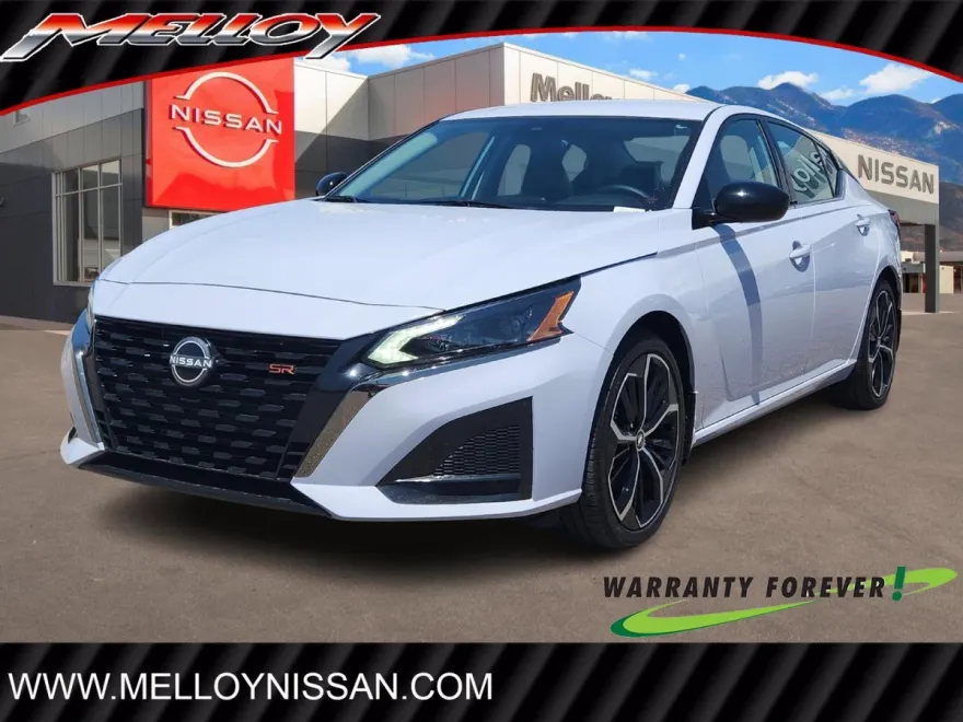 2025 Nissan Altima SR photo 1