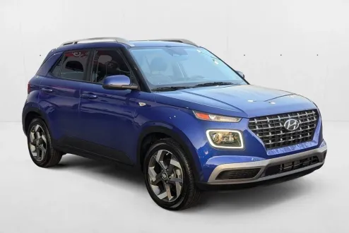 2024 Hyundai Venue Limited photo 3