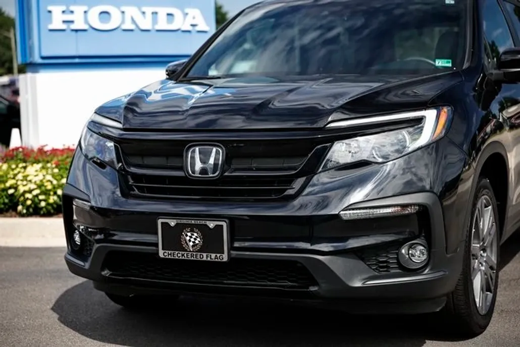 2022 Honda Pilot Sport photo 1