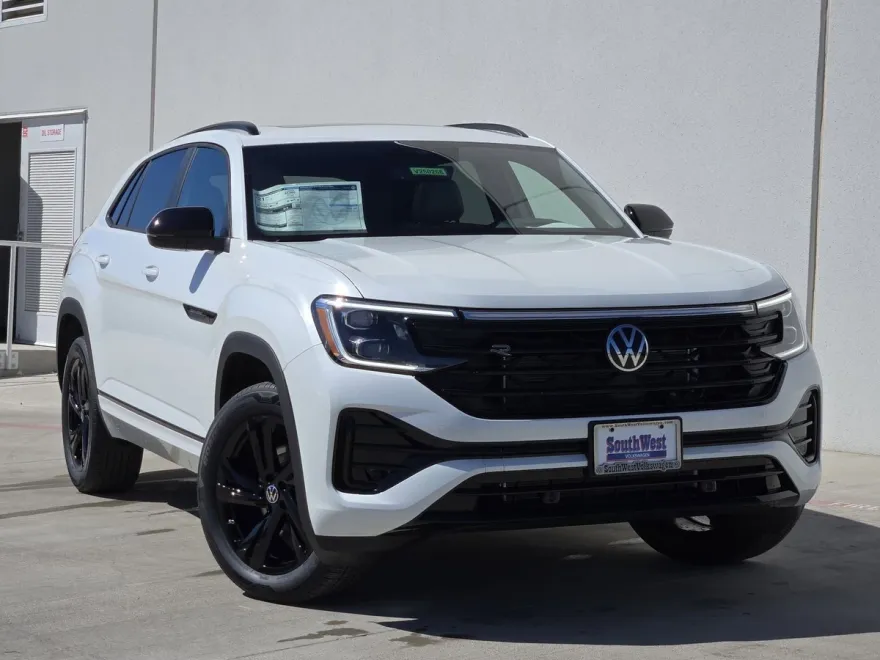 2025 Volkswagen Atlas Cross Sport SEL R-Line photo 1