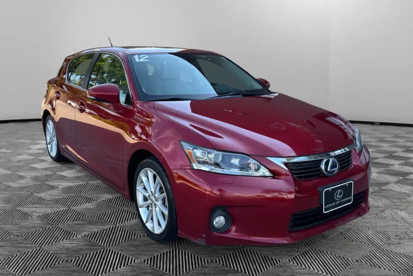 2012 Lexus CT 200h photo 1