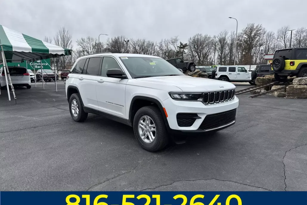 2025 Jeep Grand Cherokee Laredo photo 1