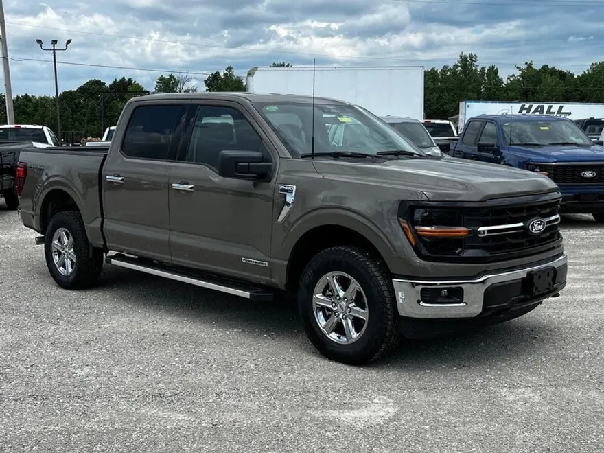 2025 Ford F-150 XLT photo 1