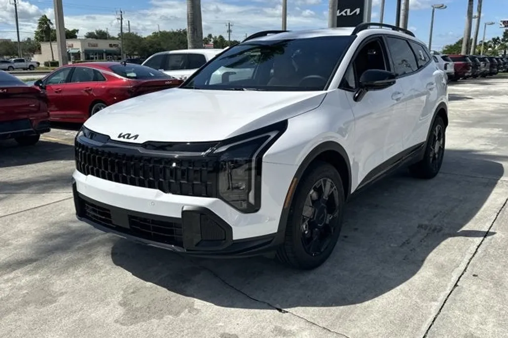 2026 Kia Sportage X-Line photo 1