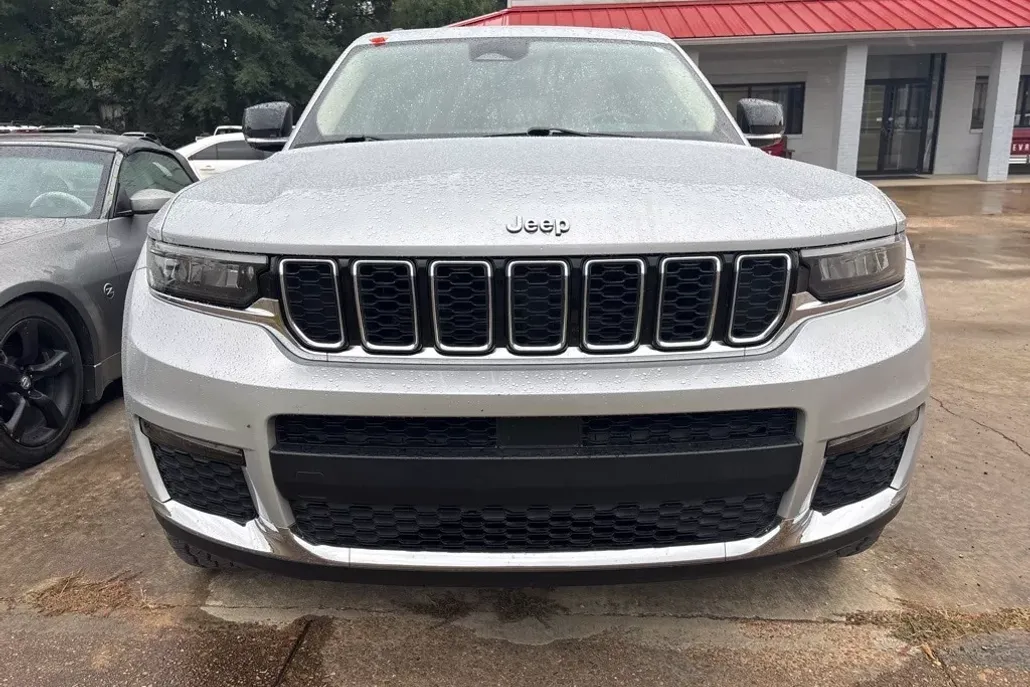 2021 Jeep Grand Cherokee Limited photo 1