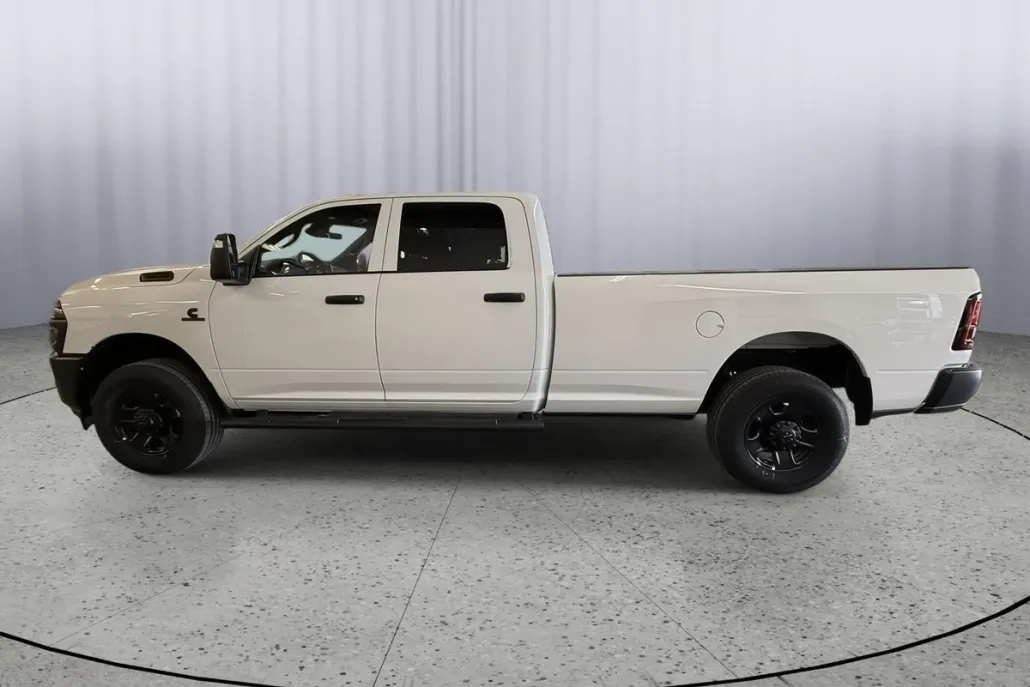 2025 Ram 3500 Tradesman photo 1