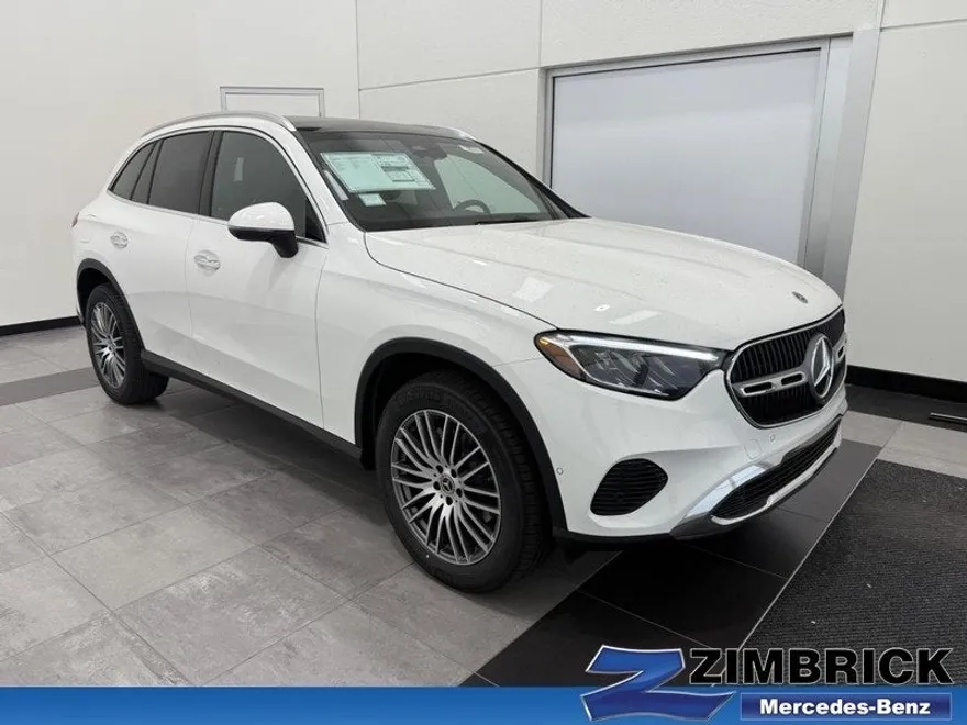 2025 Mercedes Benz GLC 300 4MATIC photo 1