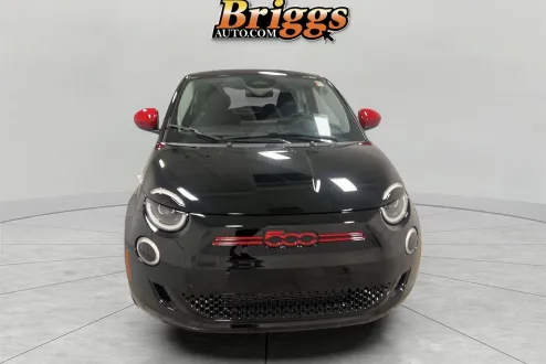 2024 Fiat 500e photo 3