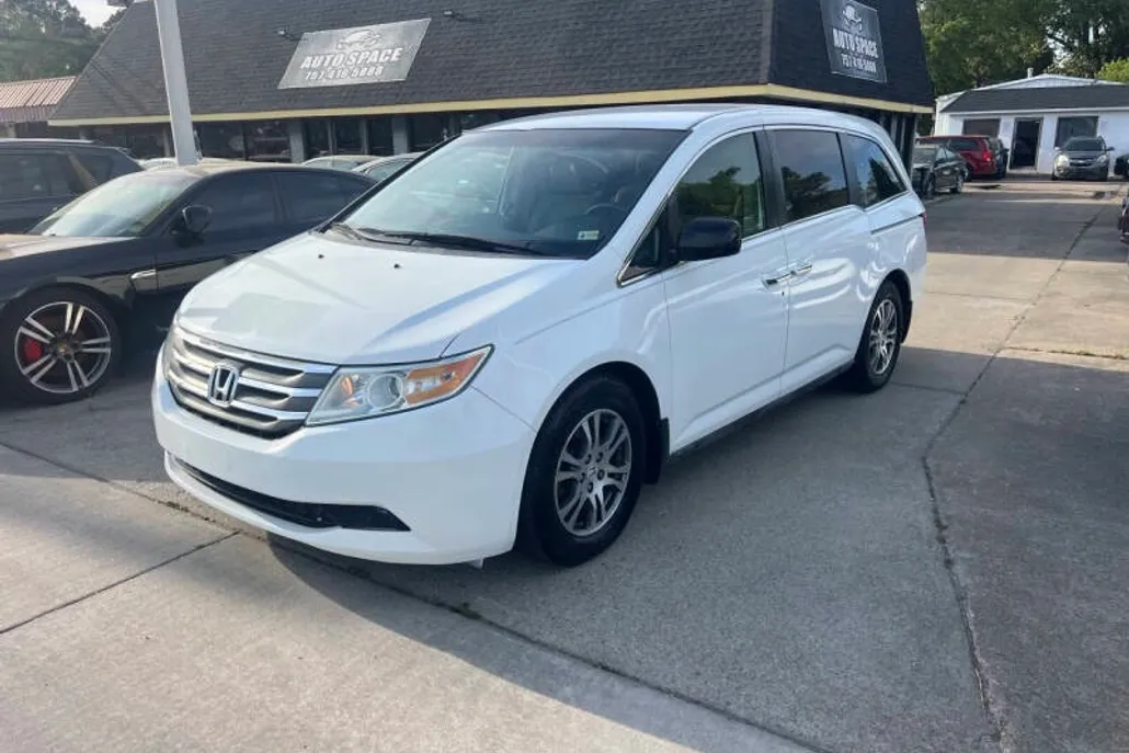 2012 Honda Odyssey EX photo 1