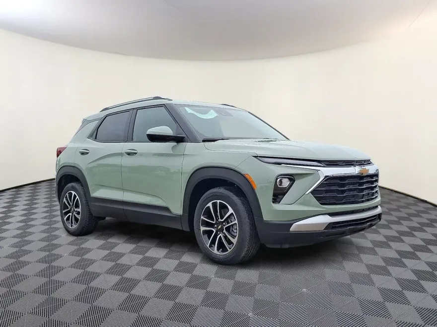 2026 Chevrolet Trailblazer LT photo 1