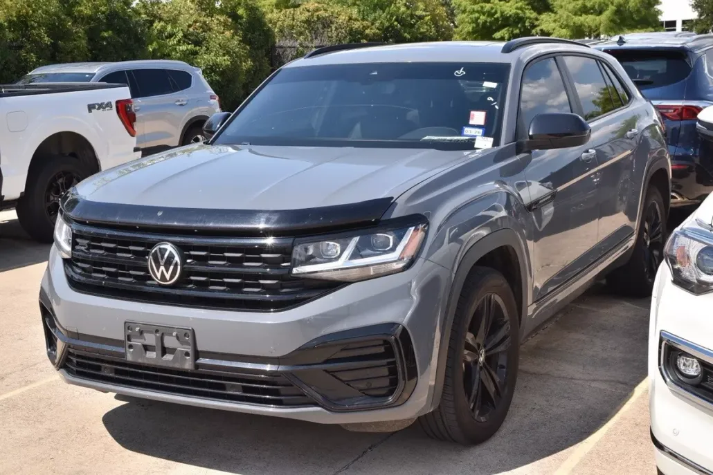 2023 Volkswagen Atlas Cross Sport V6 SEL R-Line photo 1