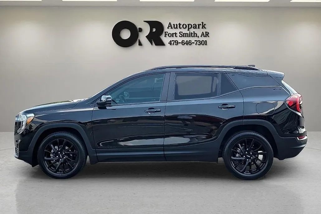 2024 Gmc Terrain SLE photo 1