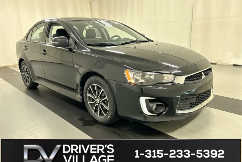 2017 Mitsubishi Lancer ES photo 1