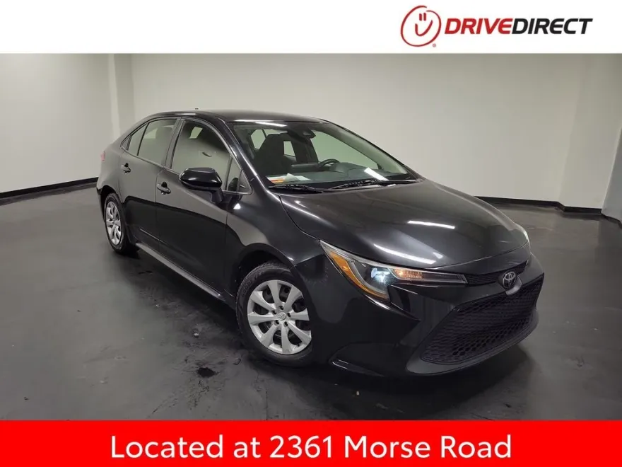 2022 Toyota Corolla LE photo 1