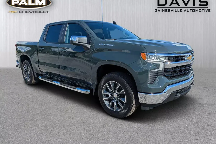 2026 Chevrolet Silverado 1500 LT photo 1