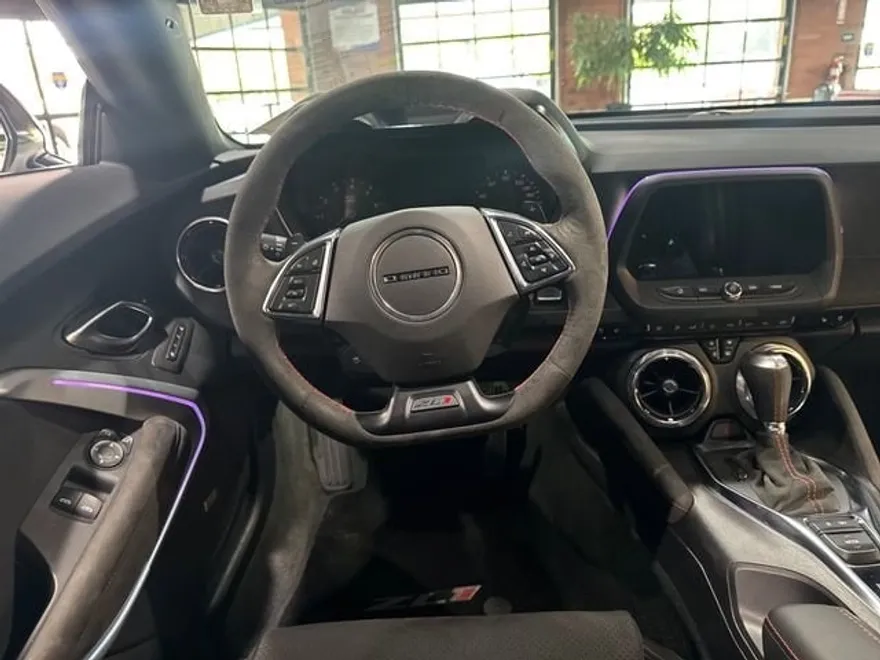 2022 Chevrolet Camaro ZL1 photo 2