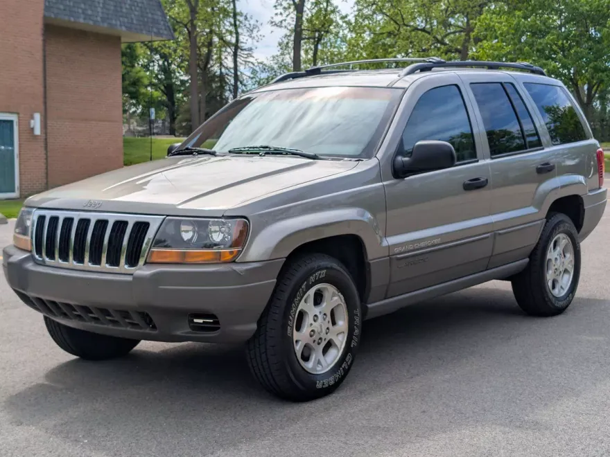 1999 Jeep Grand Cherokee Laredo photo 1