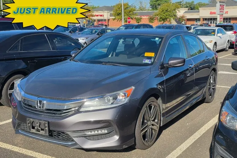 2017 Honda Accord Sport photo 1