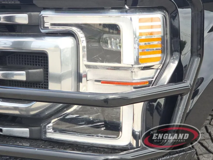 2021 Ford F-350 Platinum photo 4