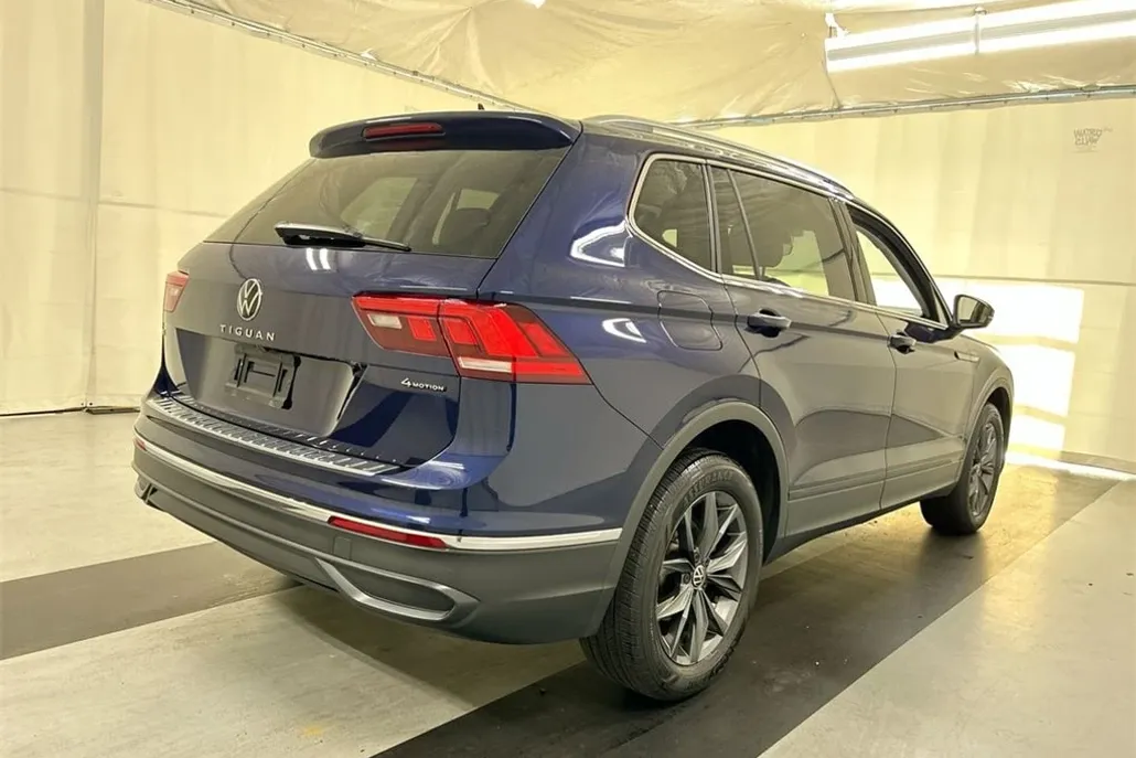 2022 Volkswagen Tiguan SE photo 1