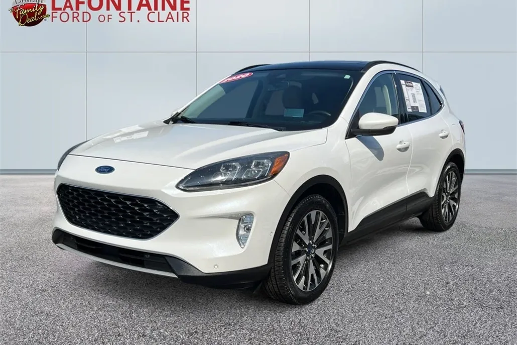 2020 Ford Escape Titanium photo 1