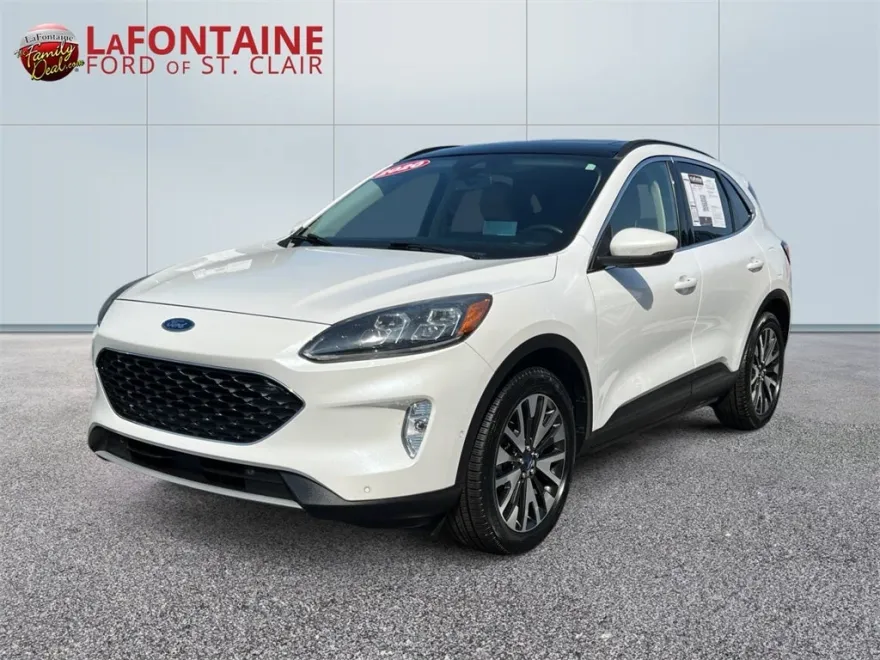 2020 Ford Escape Titanium photo 1