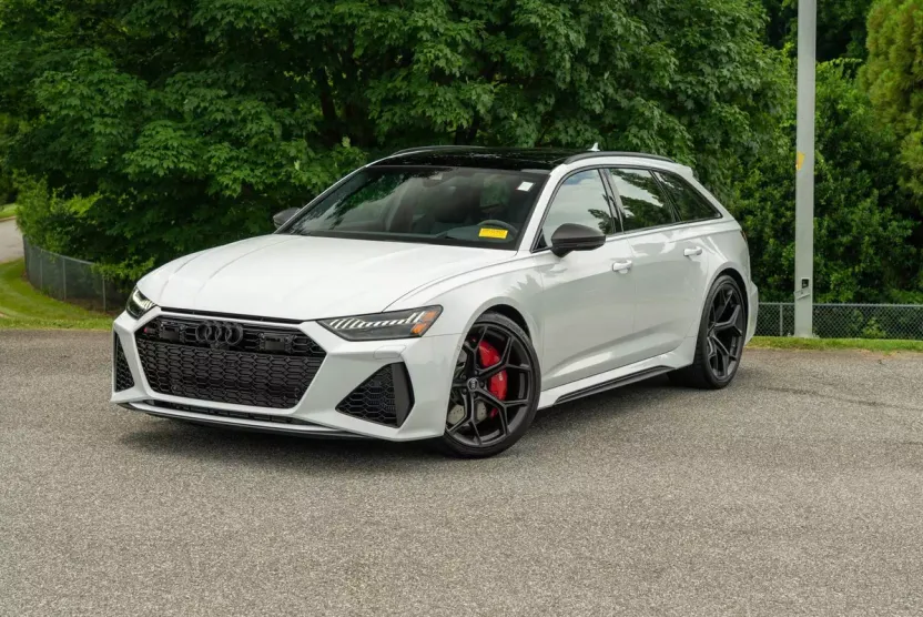 2024 Audi RS 6 Avant Performance photo 1