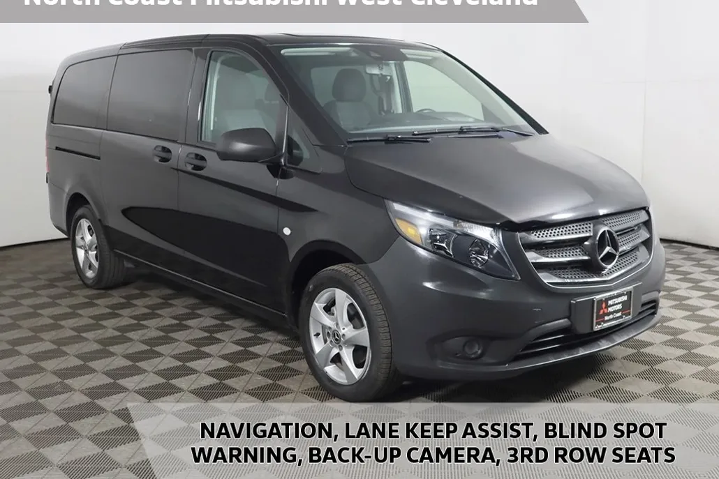2020 Mercedes Benz Metris Passenger photo 1