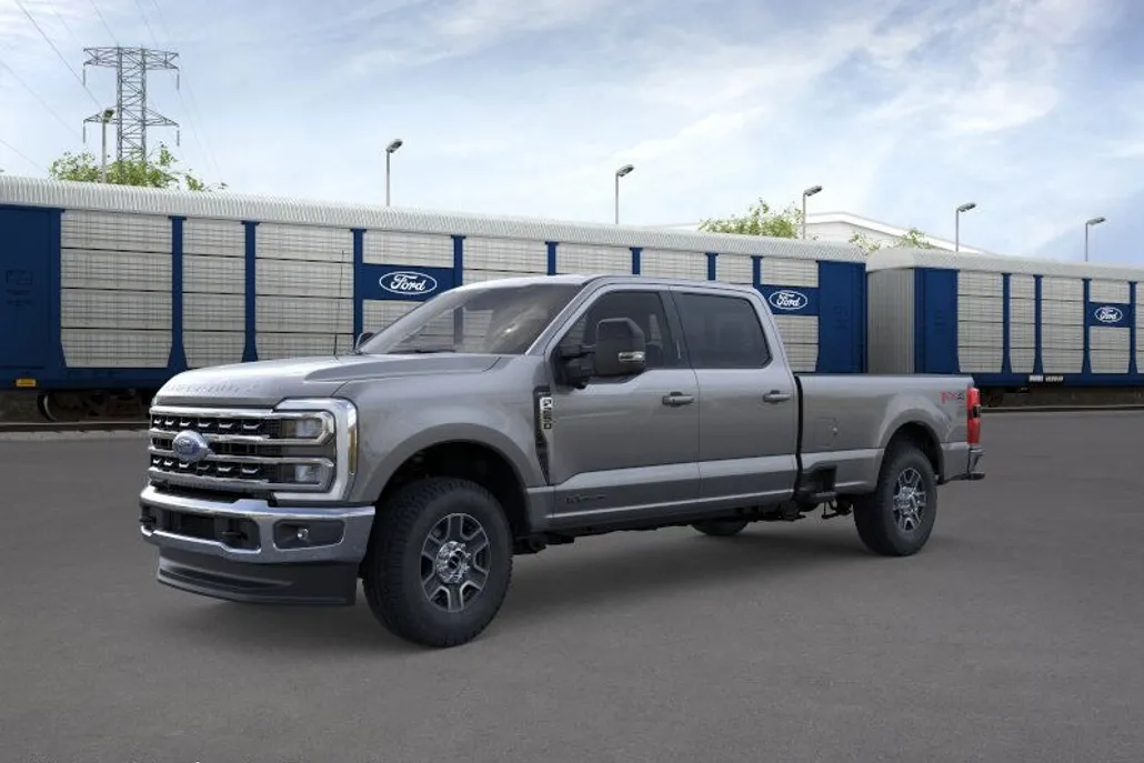 2026 Ford F-250 Lariat photo 1
