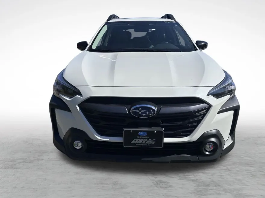 2025 Subaru Outback Premium photo 1