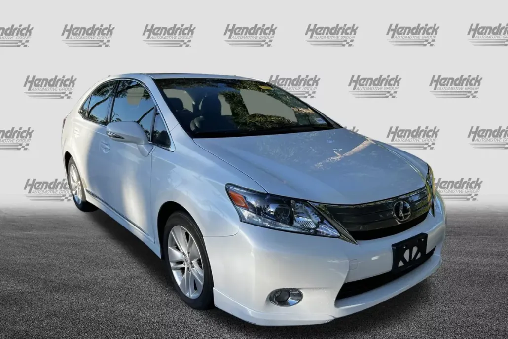 2011 Lexus HS 250h photo 1