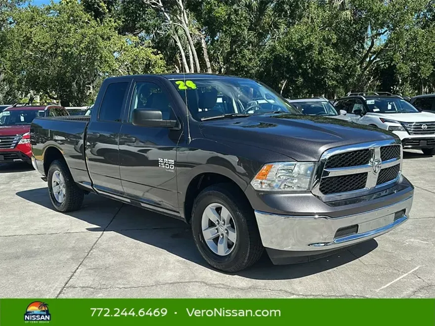 2024 Ram 1500 Classic SLT photo 1