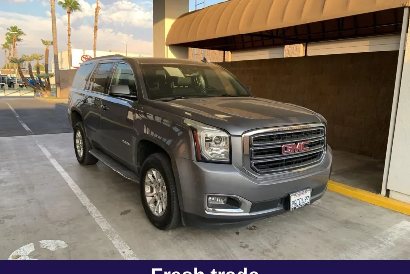 2019 Gmc Yukon SLT photo 1