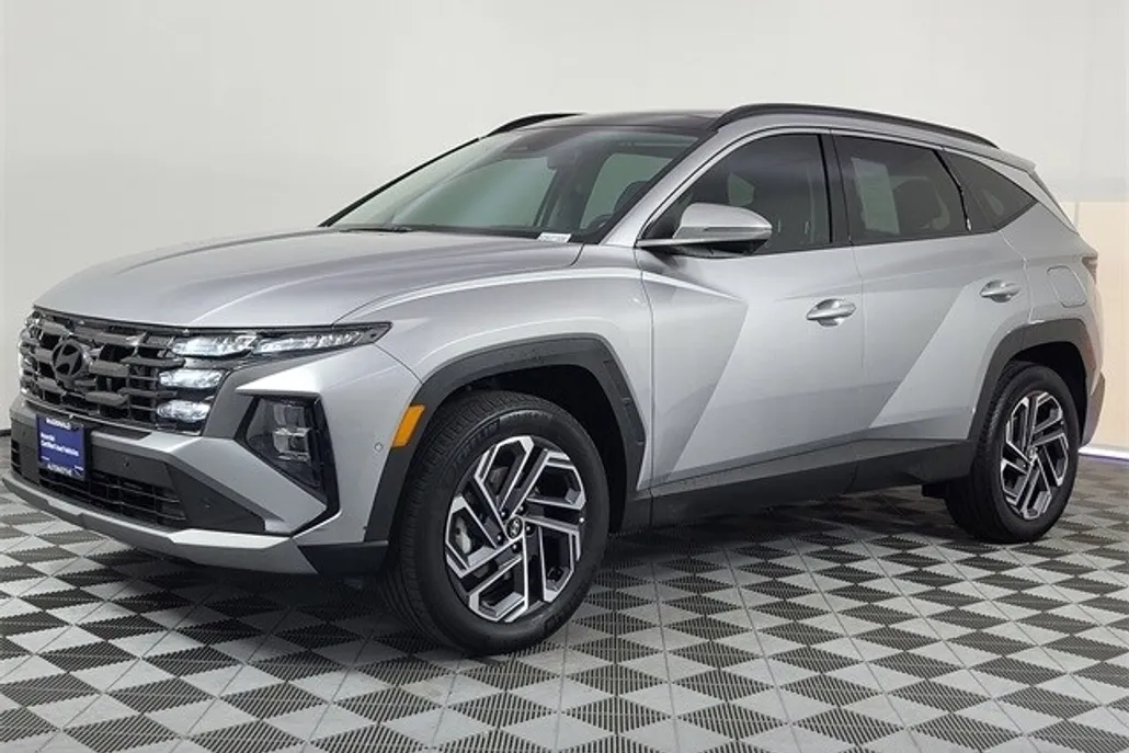2025 Hyundai Tucson Hybrid Limited photo 1