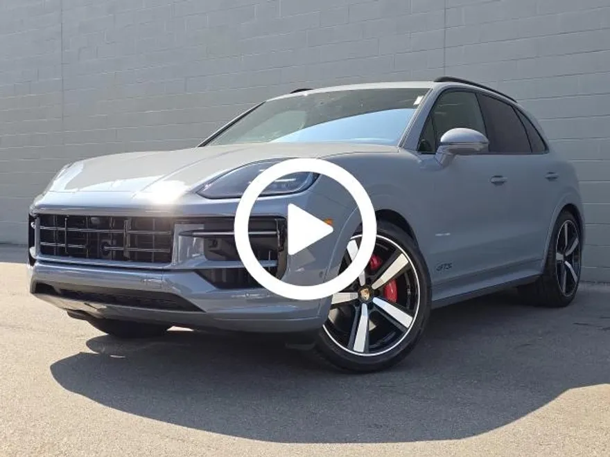 2025 Porsche Cayenne GTS photo 1