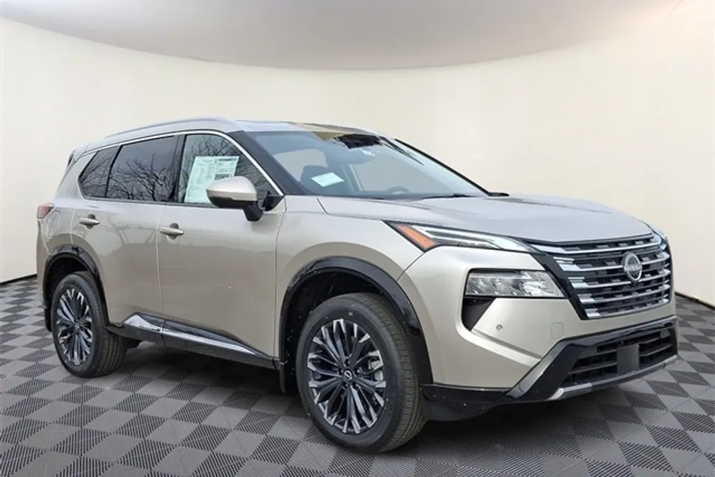 2025 Nissan Rogue Platinum photo 1