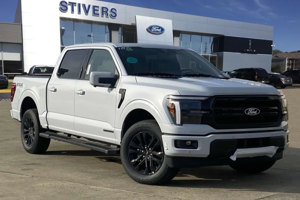 2025 Ford F-150 Lariat photo 1