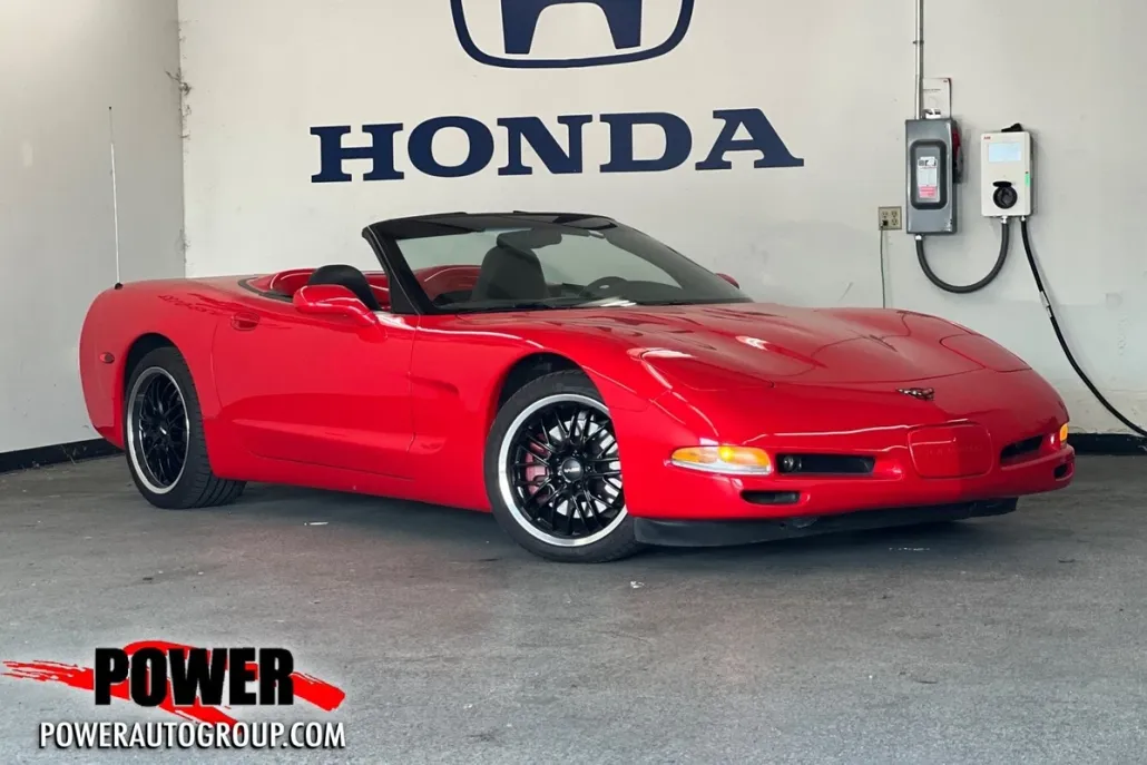 1998 Chevrolet Corvette Base photo 1