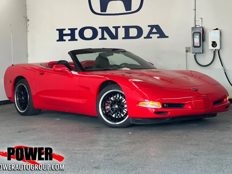 1998 Chevrolet Corvette Base photo 1