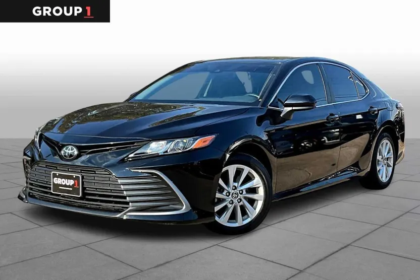 2024 Toyota Camry LE photo 1