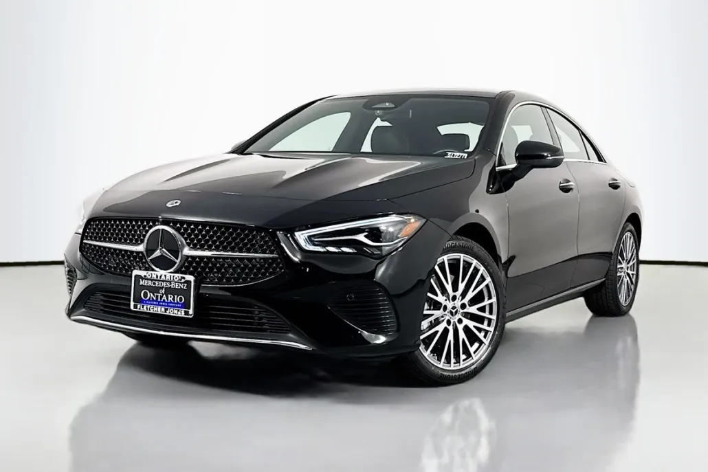 2025 Mercedes Benz CLA 250 4MATIC photo 1