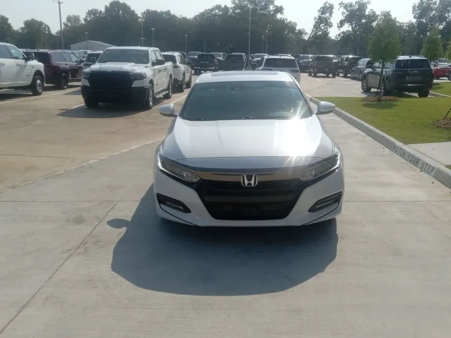 2020 Honda Accord Sport photo 1
