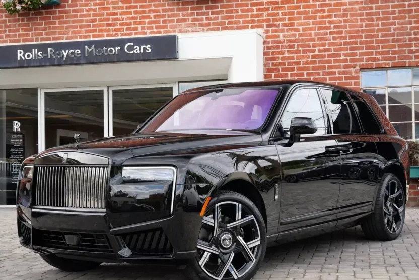 2025 Rolls Royce Cullinan Black Badge photo 1