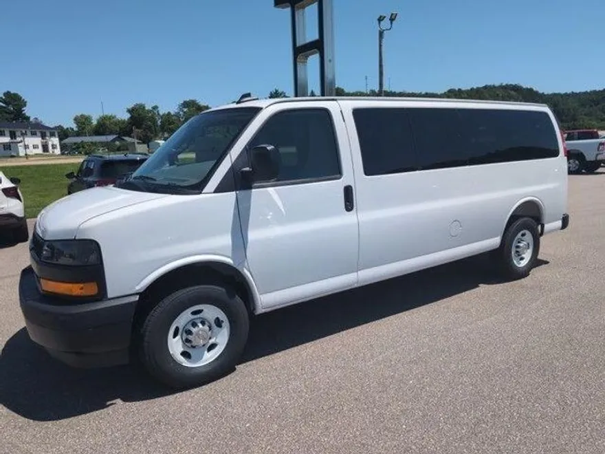 2025 Chevrolet Express 3500 LS photo 1