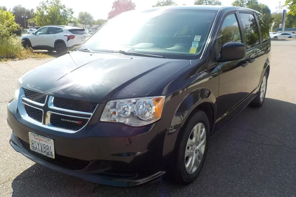 2019 Dodge Grand Caravan photo 1