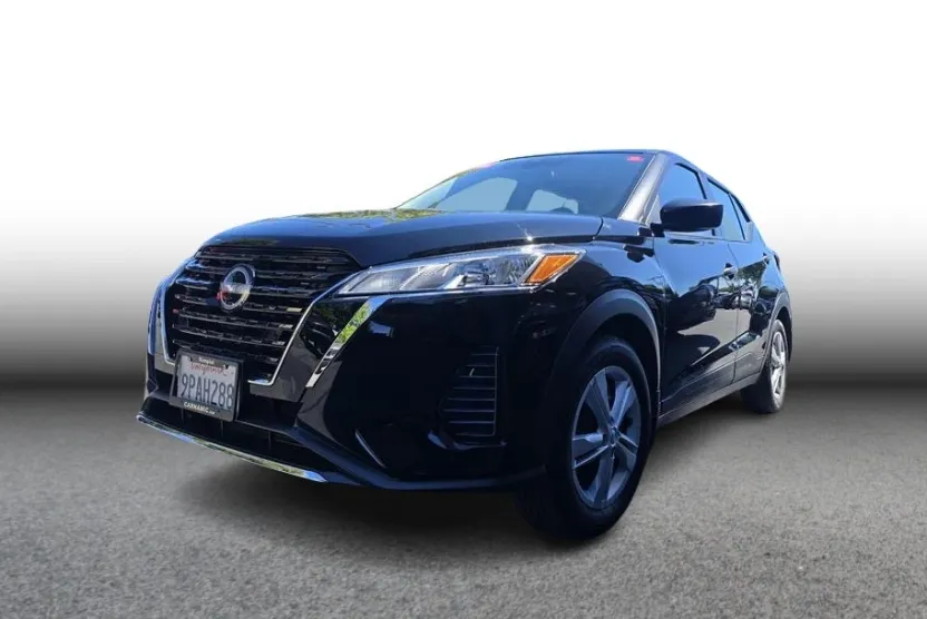 2024 Nissan Kicks S photo 1
