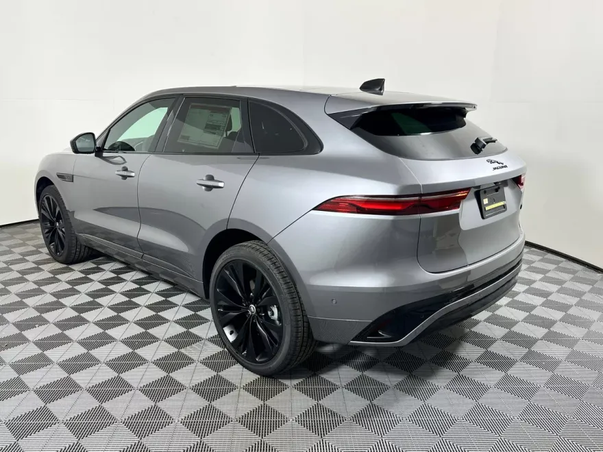 2026 Jaguar F-PACE P250 R-Dynamic S photo 1